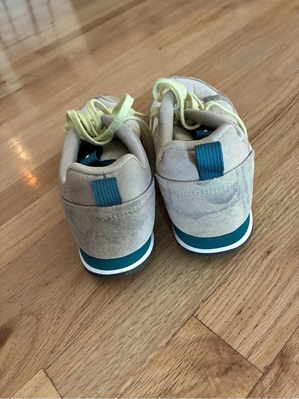 Merrell Kids Beige and Teal Lace-Up Sneakers with Yellow Laces